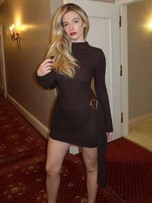 Turnttoni 束腰极简喇叭袖紧身束腰连衣裙 - 咖啡 - 查看 4