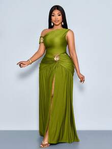 SOLERSUN Plus Asymmetrical Neck Top & Split Thigh Skirt - Green - View 5