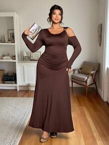 Elenzga 大码女式新款不对称领口长袖金属装饰腰部褶皱A字型长连衣裙，百搭优雅，春秋季款 - 棕色 - 查看 4