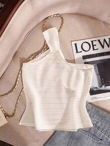 GlowEve Top casual de mujer con decoración metálica de un solo hombro, para verano - Blanco - Ver 2