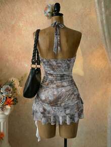 SaltGleam 春夏新款露背荷叶边下摆不对称数码印花修身休闲性感迷你连衣裙（女款） - 彩色 - 查看 2