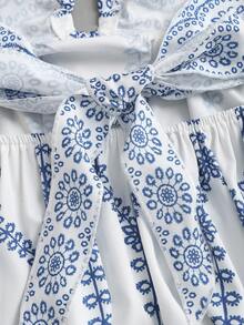 SHEIN SunnyBelle 女士波西米亚风印花露背系带连衣裙，浪漫海滩度假风，春夏款 - 藍白色 - 查看 5