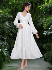 Modelyn Đầm nữ cổ chữ V phối ren, tay phồng, eo thắt, khóa kéo, gấu xòe. - trắng - Xem 5