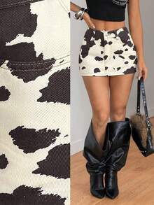 SHEIN PETITE 夏季娇小款女士休闲牛仔裙，性感度假风奶牛印花修身牛仔裙，全身印花，斜插口袋 - 黑與白 - 查看 1