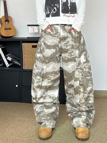 STEELVANCE 时尚多口袋铆钉设计休闲宽松直筒牛仔裤 - 軍綠色 - 查看 1