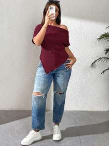 SHEIN Essnce 大码女装春夏时尚休闲舒适日常黑色纹理面料露肩修身短袖T恤，夏季女装，适合锐舞派对、曲线身材、工作场合、演唱会等场合。 - 酒紅色 - 查看 6