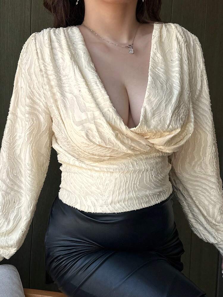 Dazy Plus Stretchy Fitted Elegant Party Short Long Sleeve Solid Beige T-Shirt, Versatile For Spring/Summer