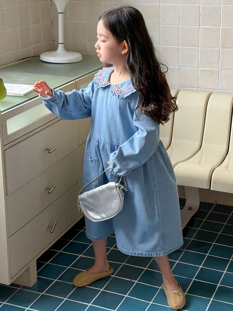 Young Girl' Doll Collar Floral Embroidery Korean Style Washed Denim Dress