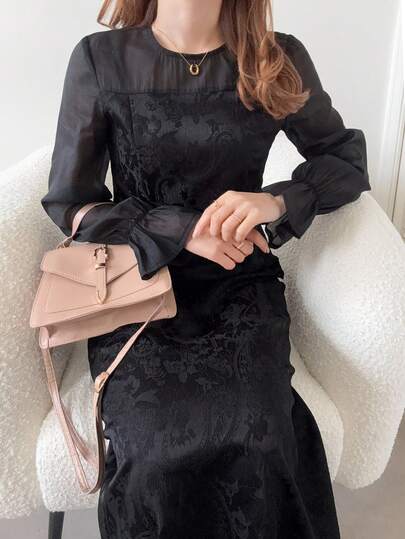 FRIFUL 女士纯色圆领长袖喇叭袖口修身连衣裙，适合春夏穿着