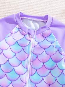 Cozy Pixies Traje de baño de una pieza con estampado de escamas de sirena, mangas raglán y volantes para bebé niña - Rosa - Ver 6