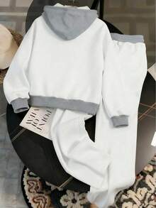 Resyla 两件套女士半人马刺绣连帽卫衣和抽绳阔腿裤套装 - 彩色 - 查看 2