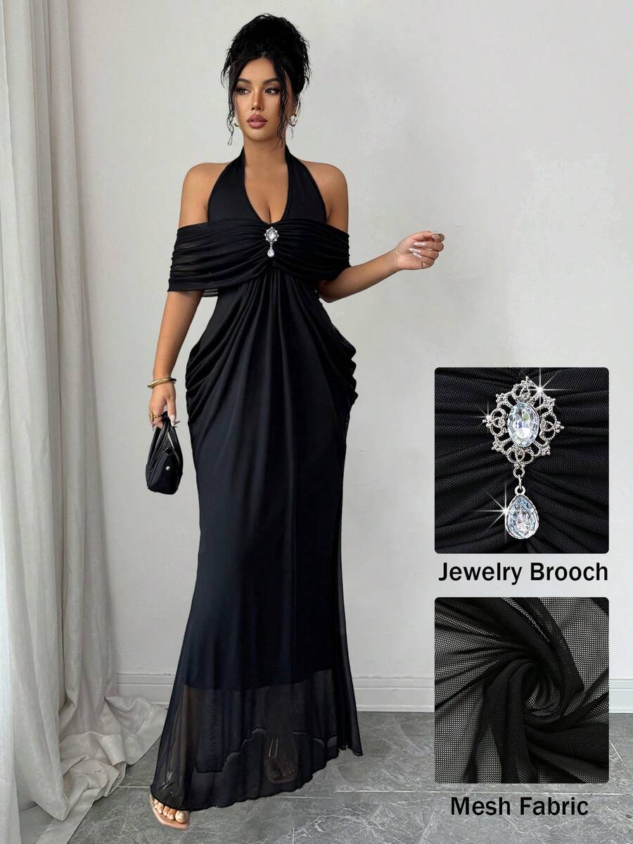 Modelyn Gaun Panjang Elegan Berpotongan Pas Badan Berwarna Hitam dengan Hiasan Berlian dan Leher V dari Chiffon untuk Wanita