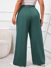 SHEIN PETITE CURVE 大码纯色前扣简约休闲西装裤，适合毕业季、返校季、教师装等场合，秋冬季日常通勤穿着皆宜。 - 水鴨藍 - 查看 2