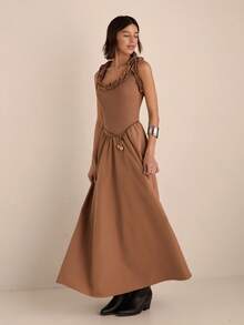 Easelle Vestido largo de verano con cuello de barco, cintura ceñida y decoración de volantes en un estilo elegante y sencillo para vacaciones, de color liso - Marron oscuro - Ver 4