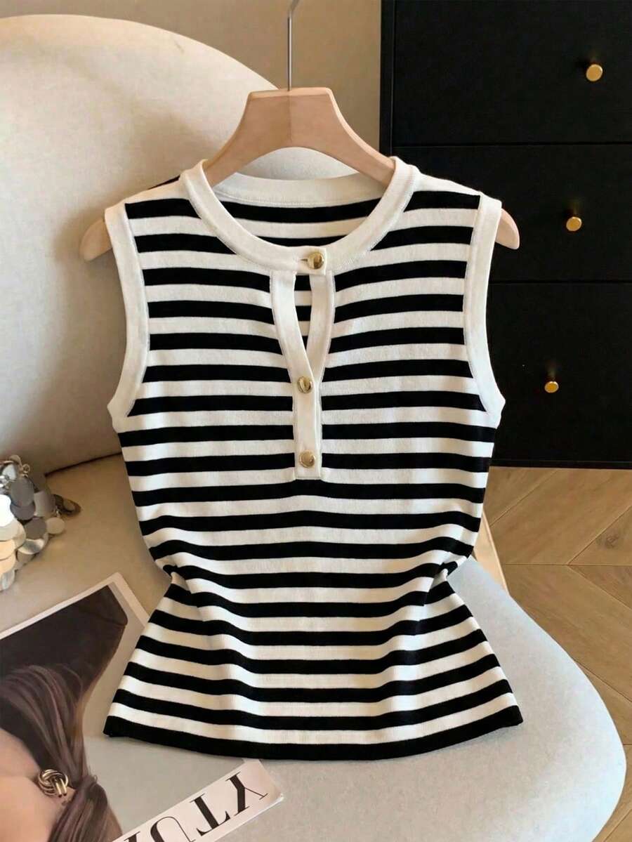 Franclia Women's Elegant V-Neck Sleeveless Striped Contrast Color Knit Top, Suitable For Commuting, Spring/Summer - Black and White - View 1