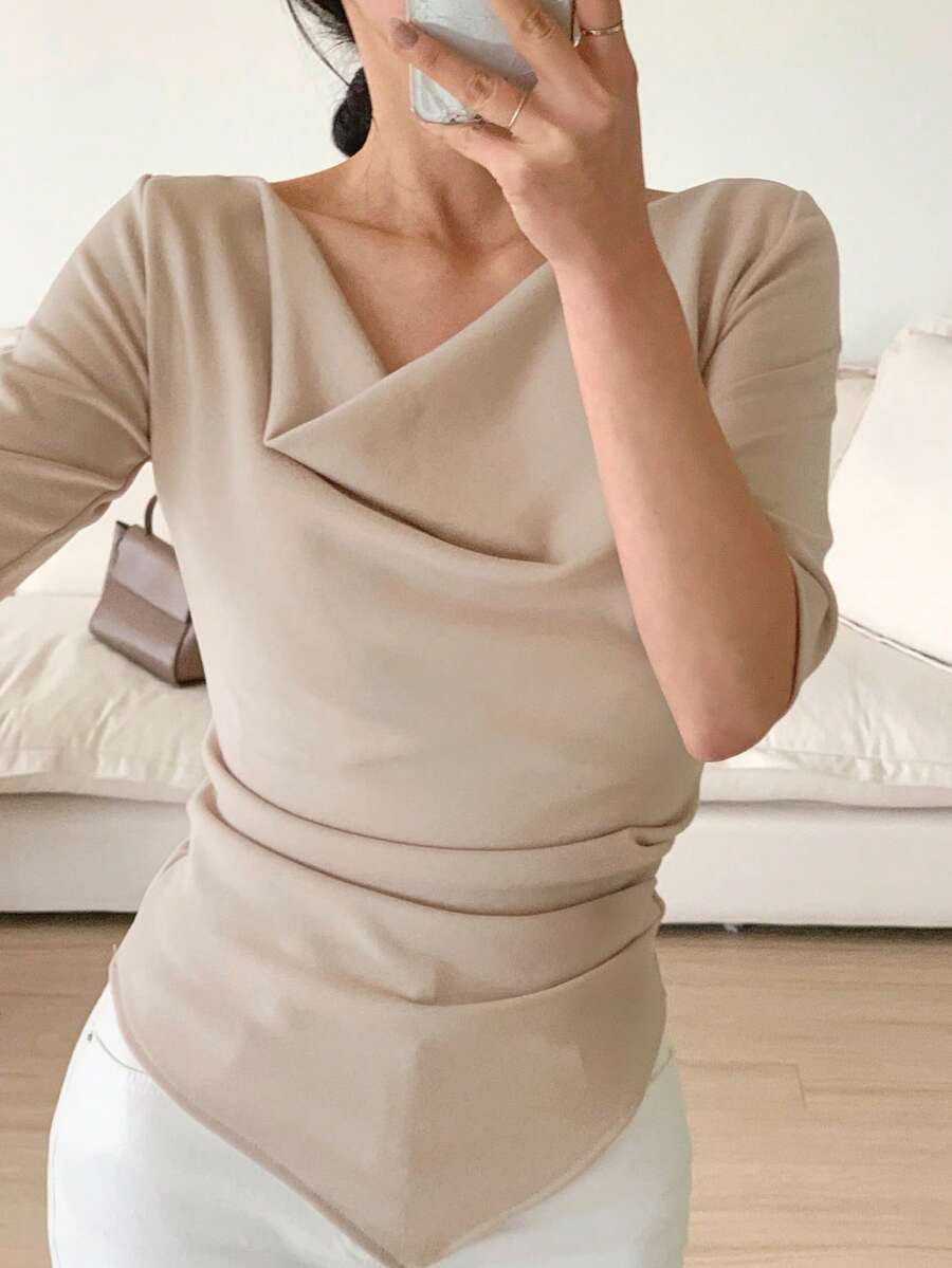 DAZY T-shirt d'été à col plongeant, taille cintrée, ourlet asymétrique et dos nu avec nœud pour femmes - Nude - Voir 1