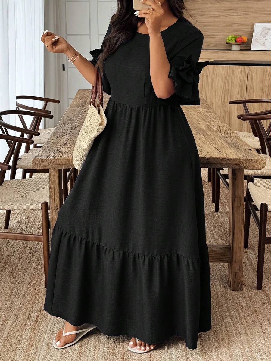 Weeklong Plus Size Solid Color Round Neck Short Sleeve Casual Loose Ruffled Hem Dress - Black - View 1