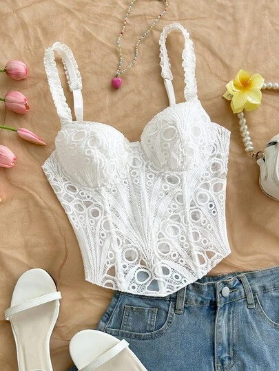 Soleia Top de camiseta elegante con encaje calado y soporte para mujer de talla grande, adecuado para la playa y el resort, verano