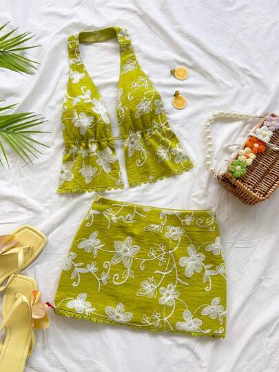 Soleia 两件套黄色纹理面料花卉蕾丝边露背系带性感两件套，适合派对、约会、度假、音乐节、波西米亚风等场合。