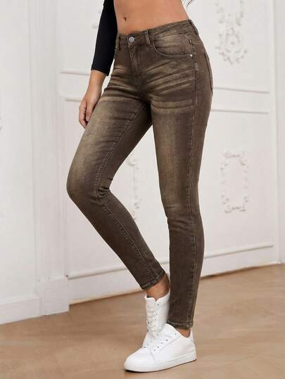 EMERY ROSE Women's Casual Everyday Pockets Button Jeans