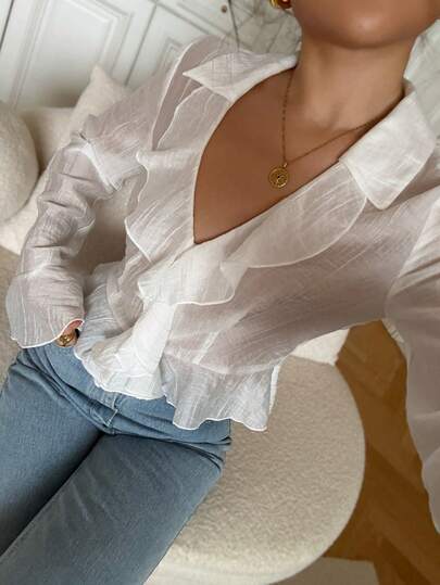 Elenzga 春夏新款优雅女士白色雪纺衬衫，荷叶边领口、交叉领口和喇叭袖口设计，时尚百搭，适合约会、派对和日常工作穿着。