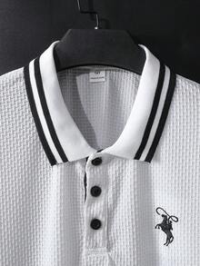 SHEIN 一件青少年男童绅士风白色领刺绣时尚短袖polo衫，绅士套装，商务优雅校园派对日常休闲外套，简约优雅风格 - 白色 - 查看 7