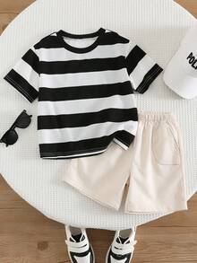 SHEIN 2件套男童休闲舒适百搭条纹印花撞色口袋圆领短袖T恤和纯色短裤套装 - 黑與白 - 查看 6