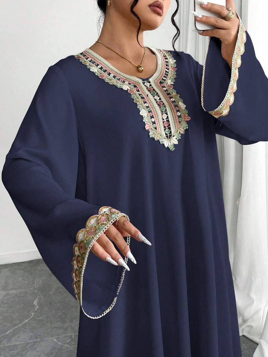 Al Najma 大码女士土耳其长袍和阿拉伯传统长裙 - 藏蓝色 - 查看 1
