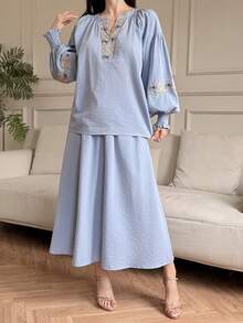 DAZY 女士休闲刺绣套头卫衣和A字裙两件套，春夏款 - 藍色 - 查看 4