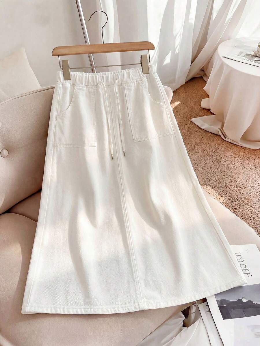 SHEIN Frenchy 女士简约休闲纯色抽绳腰牛仔裙,适合夏季假期、春假、情人节、嘉年华、沙滩等场合,优雅百搭。白色牛仔裙,松紧腰带带口袋,日常百搭。 - 白色 - 查看 1