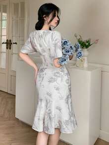 DAZY Women's Round Neck Raglan Short Sleeve Fitted Elegant Mid-Length Summer Dress - Light Grey - View 3