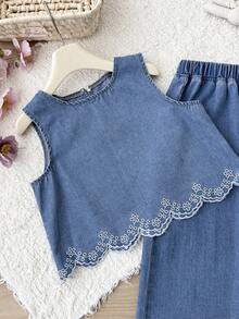 SHEIN 2pcs Tween Girls Spring Summer Retro Geometric Floral Embroidered Ruffled Hem Sleeveless Denim Top And Wide Leg Pants Set,Girls Summer Vintaside Style Two Pieces Outfits, Sweet Fashion Floral Embroidery, Comfortable Pleated Hem Design, Versatile And Minimalist For Daily Wear - Medium Wash - View 4