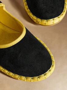 Rosivie Women's Buckle Design Casual Commuter Flat Shoes - Black - View 5