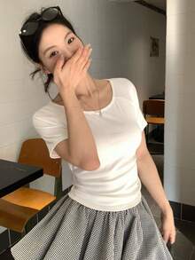 DAZY Women's Bow Tie Backless Round Neck Fitted Elastic Minimalist Sexy Top T-Shirt - White - View 7