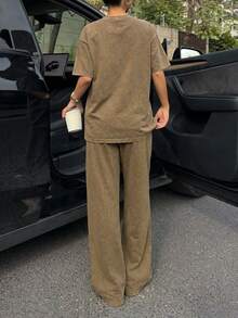 Muchica 女款卡其棕色水洗兩件式褲裝套裝，夏季休閒圓領短袖圖案上衣與長褲套裝，街頭風舒適居家休閒服 - 咖啡棕 - 查看 2