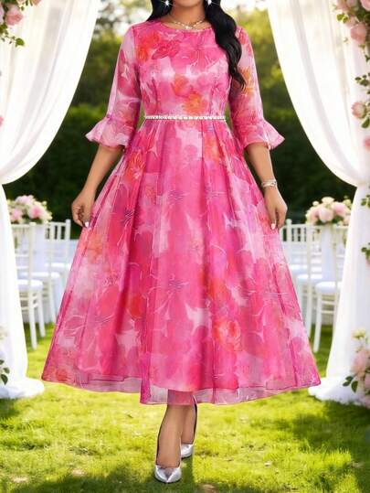 SHEIN Lady Vestido de cuello redondo con estampado floral de talla grande