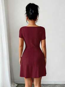 Elenzga 新款夏季奶油色针织提花性感修身系带迷你连衣裙（女款） - 酒紅色 - 查看 7