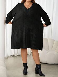 SHEIN CURVE+ Đầm ngắn tay dài cổ chữ V màu nâu, chất liệu dệt kim mềm mại, cỡ lớn dành cho nữ, thích hợp cho mùa thu đông. - màu đen - Xem 10