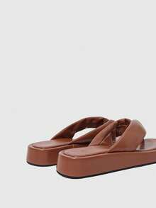 HighSole 女士极简人字拖，棕色，厚底，柔软舒适，防滑，适合通勤、购物、海滩、音乐节等场合，百搭夏季单品 - 棕色 - 查看 5