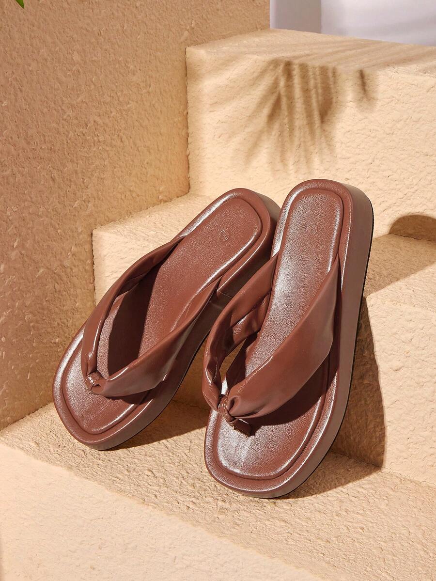 HighSole 女士极简人字拖，棕色，厚底，柔软舒适，防滑，适合通勤、购物、海滩、音乐节等场合，百搭夏季单品 - 棕色 - 查看 1