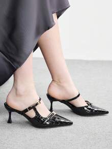 CUCCOO BIZCHIC 女士黑色鳄鱼纹漆皮尖头金属扣细高跟鞋 - 黑色 - 查看 5