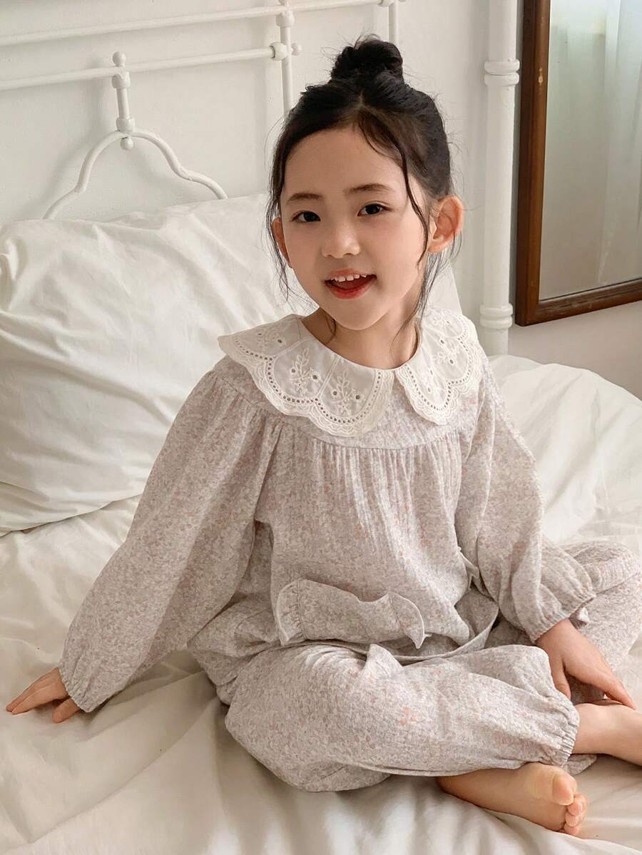 DAZY Girls (Small) Lace Doll Face Ditsy Floral Long Sleeve Pajama Set - Light Grey - View 1