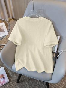 Franclia 圆领短袖休闲优雅百搭3D立体花卉图案女式T恤，夏季上衣，白色印花T恤 - 杏色 - 查看 2