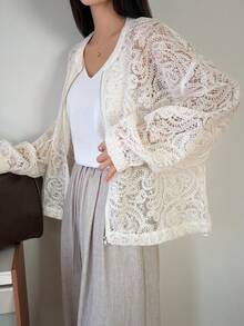 DAZY Áo khoác ngắn nữ dáng rộng cổ tròn tay dài chất liệu ren, kiểu dáng thường ngày. - Màu be - Xem 2