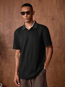 AKNOTIC Business Casual 男士撞色拼接领半开襟短袖休闲衬衫,夏季送给老公男友的简约时尚通勤短袖T恤,休闲纯色短袖Polo衫,男士约翰尼领纹理Polo衫,华夫格针织短袖衬衫,休闲纯色无扣Polo衫,男士夏季针织套头衫,男士短袖Polo衫,休闲纯色纹理华夫格针织约翰尼领套头衫夏季T恤,Old Money男士针织衬衫,男士纽扣针织Polo衫V领卫衣 - 黑色 - 查看 4