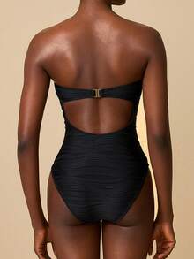 SHEIN Swim Chicsea 女士独特纹理面料优雅不对称金属装饰连体泳衣，度假完美之选 - 黑色 - 查看 3
