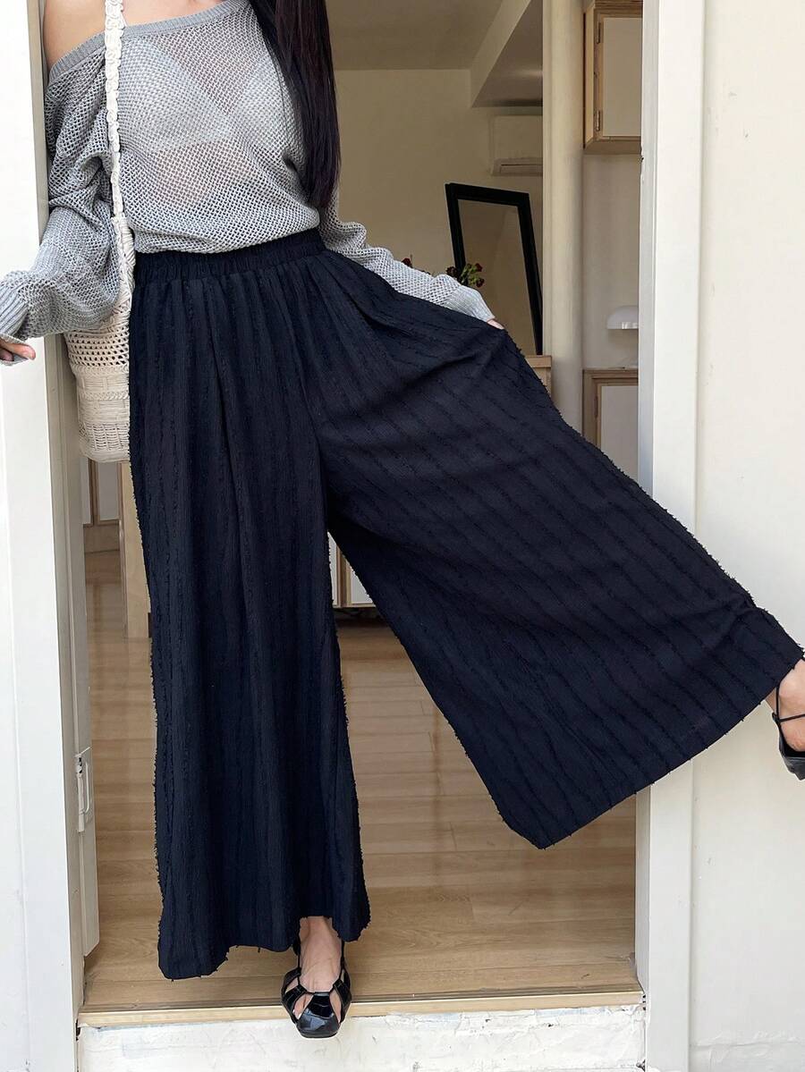 FRIFUL Women's Elastic Waist Textured Fabric Pants - Black - View 1