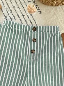 SHEIN 这款两件套可爱女婴休闲简约条纹背心裤套装适合生日派对、聚会、表演、婚礼、洗礼、开幕式、日常穿着、上学、郊游以及春夏季节。 - 綠色 - 查看 5