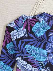 SHEIN 随机印花女童连体泳衣，夏季新品。黑色纯色拼接度假风，采用黑白棕榈树图案面料，贴身设计凸显身材，风格独特。黑白极简都市风，适合女孩度假、海滩、游泳、水上乐园等场合穿着。长袖拉链设计，方便穿脱，更好地保护皮肤。也适合冲浪。 - 彩色 - 查看 8