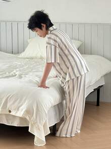 DAZY 男童落肩短袖纽扣条纹休闲宽松睡衣套装 - 白色 - 查看 7